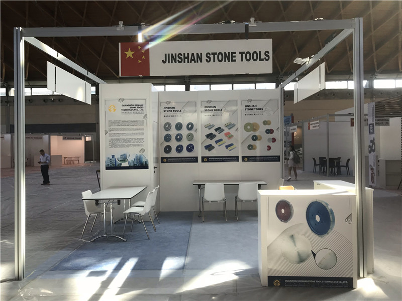 jinshan a assisté à Tecnargilla 2018 à Rimini, Italie